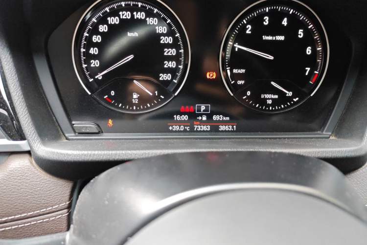 Used BMW X2 2020 sDrive25i Leading Model M Sport Package Odometer Close Up