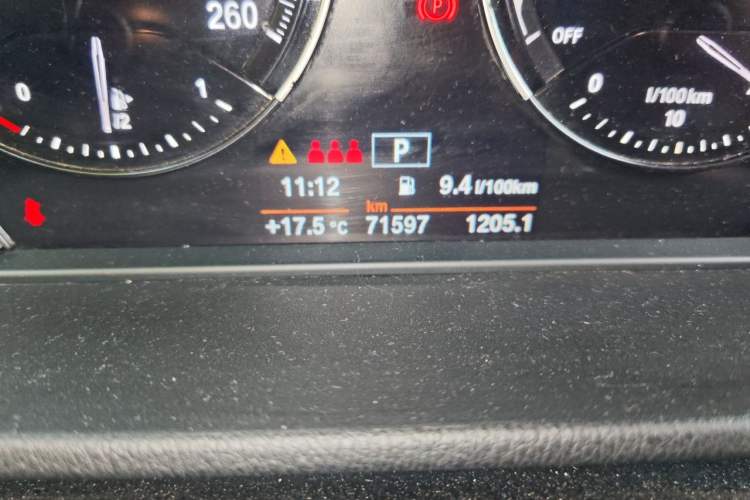 Used BMW X2 2020 sDrive25i Leading Model M Sport Package Odometer Close Up
