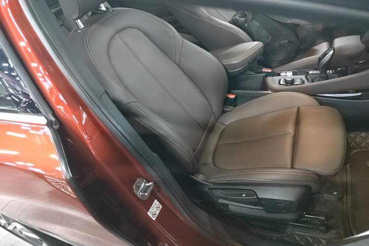 Used BMW X2 2020 sDrive25i Leading Model M Sport Package Right Front Seat