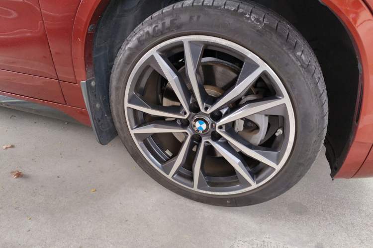 Used BMW X2 2020 xDrive25i M Sport Package Right Front Wheel Hub
