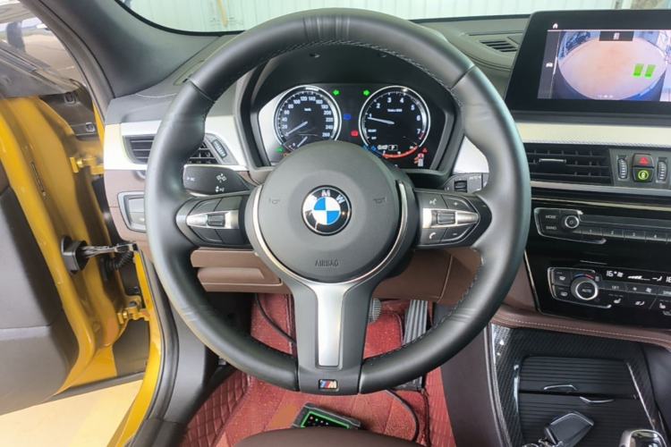 Used BMW X2 2020 sDrive25i Luxury Model with M Sport Package Steering Wheel