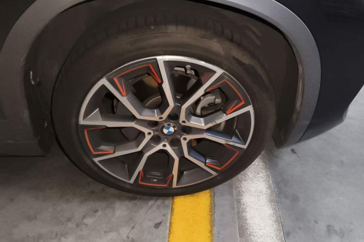 Used BMW X2 2021 Restyled sDrive25i Sharp Edition Right Front Wheel Hub