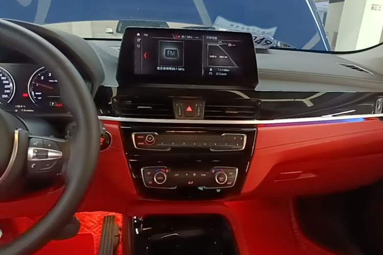 Used BMW X2 2021 sDrive25i M Sport Package Audio And AC Panel
