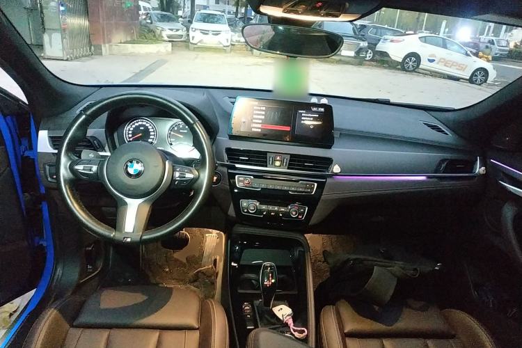 Used BMW X2 2021 sDrive25i Luxury M Sport Package Center Console