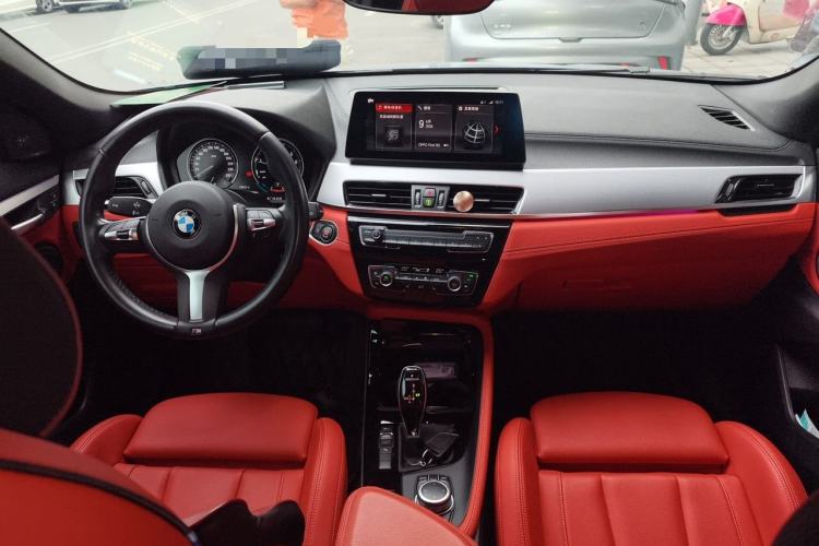 Used BMW X2 2021 sDrive25i Luxury Model with M Sport Package Center Console