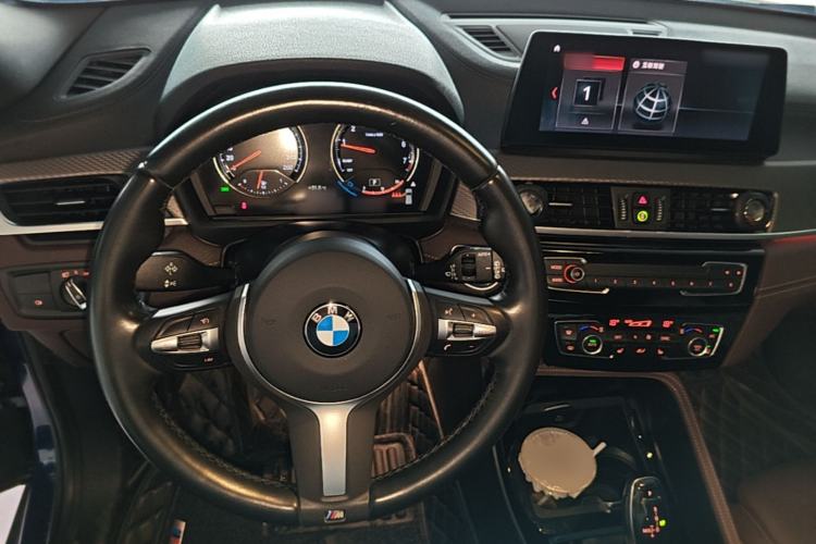 Used BMW X2 2021 sDrive25i Luxury M Sport Package Center Console
