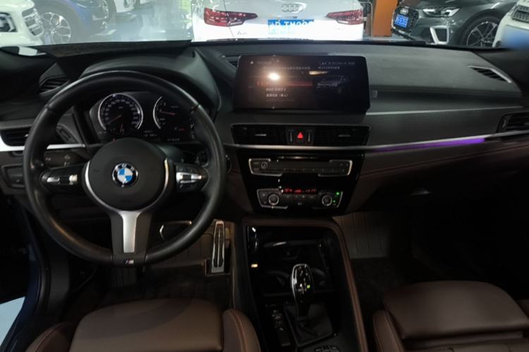 Used BMW X2 2021 sDrive25i Sport Edition Center Console