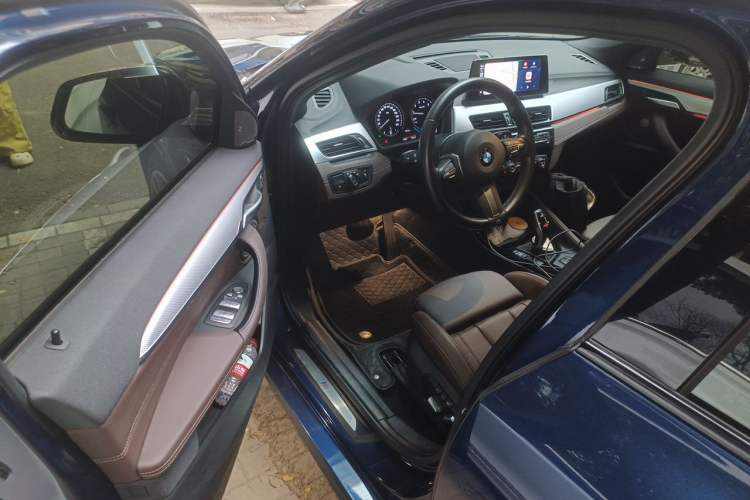 Used BMW X2 2021 sDrive25i Luxury Model with M Sport Package Driver Seat