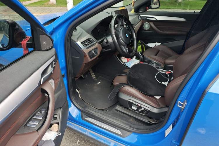 Used BMW X2 2021 Restyled sDrive25i Midnight Edition Driver Seat