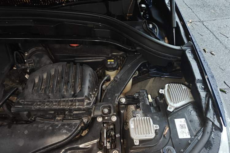 Used BMW X2 2021 sDrive25i Sport Edition Engine Bay Left