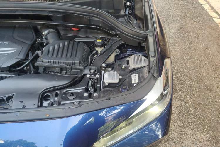 Used BMW X2 2021 sDrive20i M Sport Package Engine Bay Left