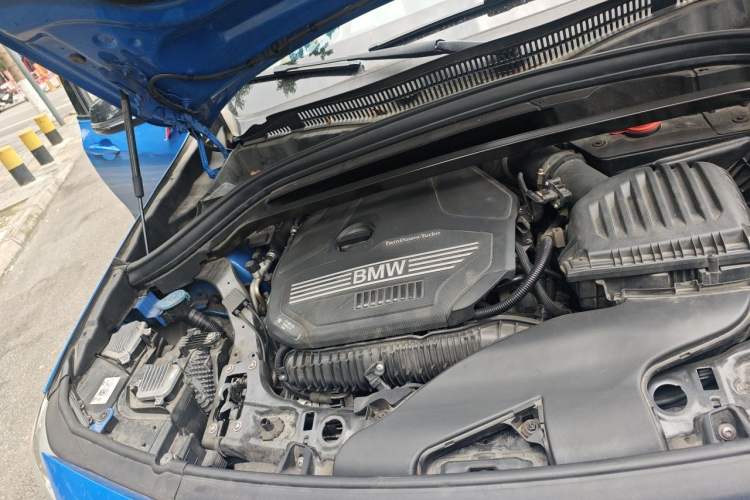 Used BMW X2 2021 Restyled sDrive25i Midnight Edition Engine Bay Right