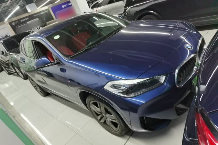 Used BMW X2 2021 sDrive25i Leading Model M Sport Package Front Right 45 Deg