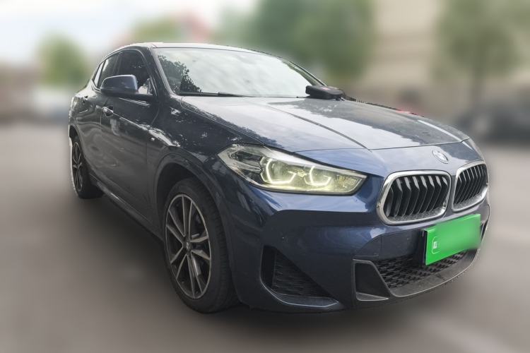 Used BMW X2 2021 sDrive25i Luxury Model with M Sport Package Front Right 45 Deg