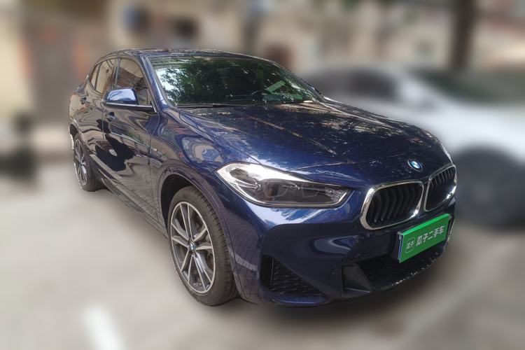 Used BMW X2 2021 sDrive25i Luxury Model with M Sport Package Front Right 45 Deg