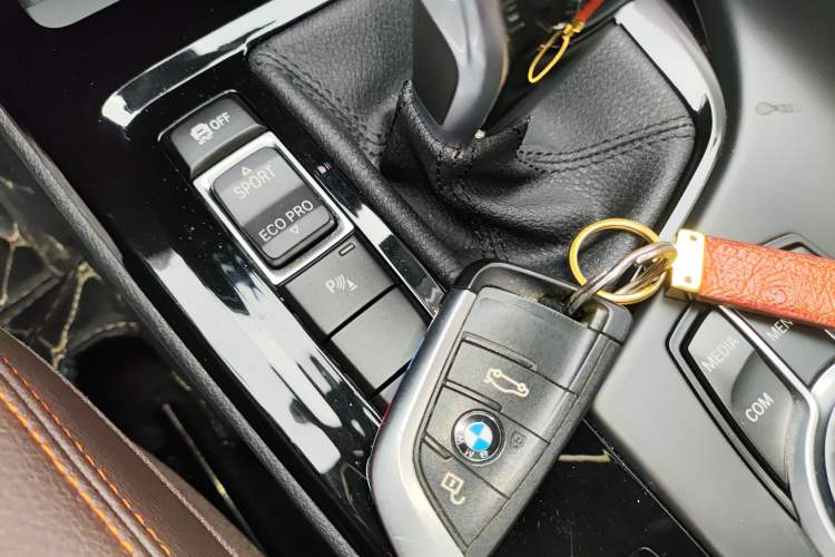 Used BMW X2 2021 Restyled sDrive25i Midnight Edition Interior 1