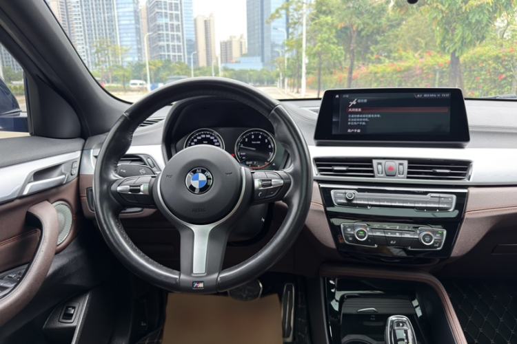Used BMW X2 2021 Restyled sDrive25i Midnight Edition Interior 3