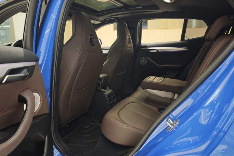 Used BMW X2 2021 Restyled sDrive25i Midnight Edition Interior 5