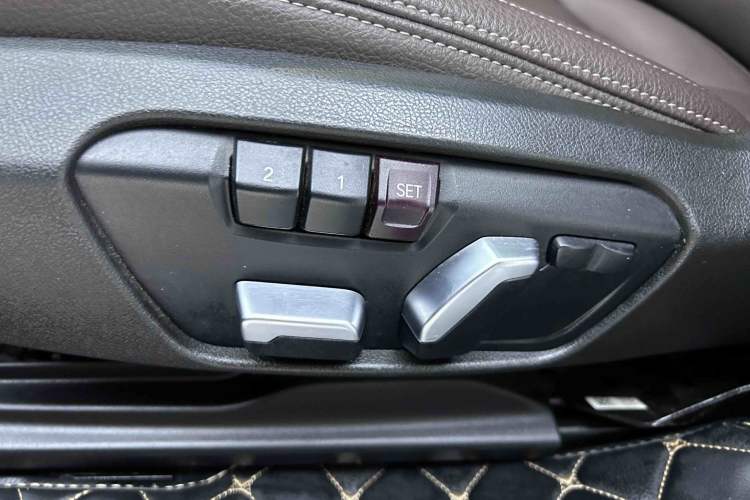 Used BMW X2 2021 Restyled sDrive25i M Sport Package Interior 8