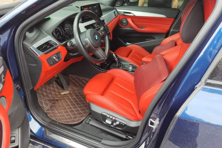 Used BMW X2 2021 sDrive25i Luxury Model with M Sport Package Left Front Seat