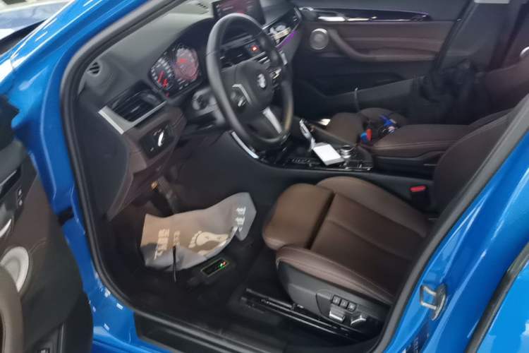 Used BMW X2 2021 sDrive25i M Sport Package Left Front Seat