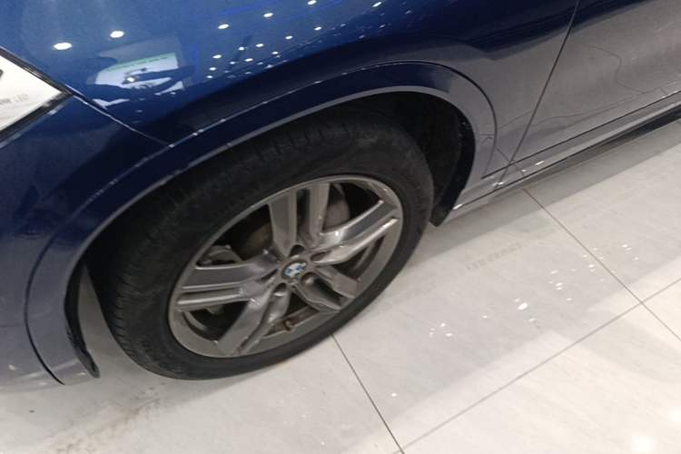 Used BMW X2 2021 Restyled sDrive25i M Sport Package Left Front Wheel Hub