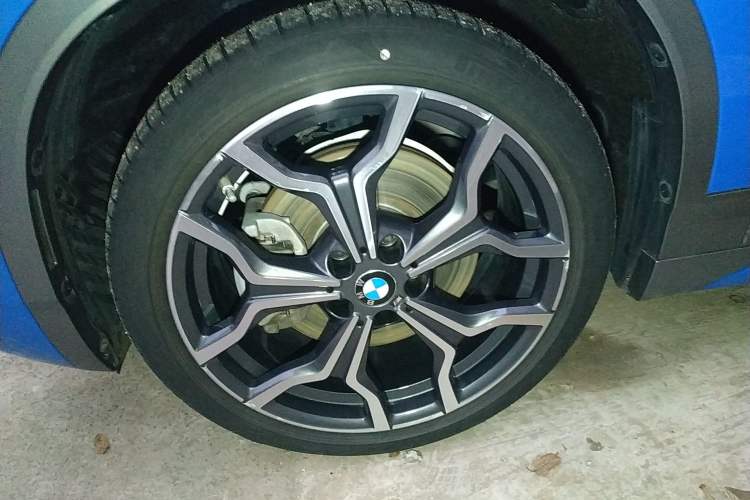 Used BMW X2 2021 sDrive25i Luxury M Sport Package Left Front Wheel Hub