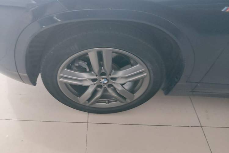 Used BMW X2 2021 sDrive25i Leading Model M Sport Package Left Front Wheel Hub
