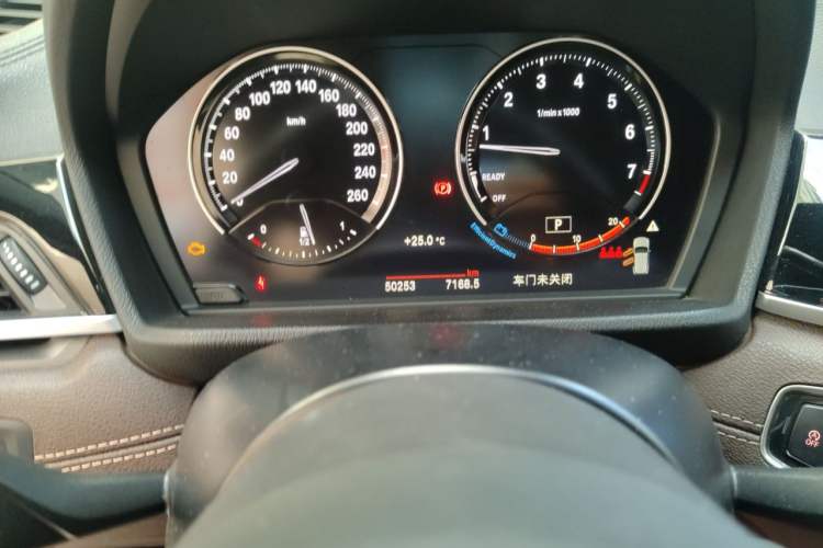Used BMW X2 2021 sDrive25i Leading Model M Sport Package Odometer Close Up