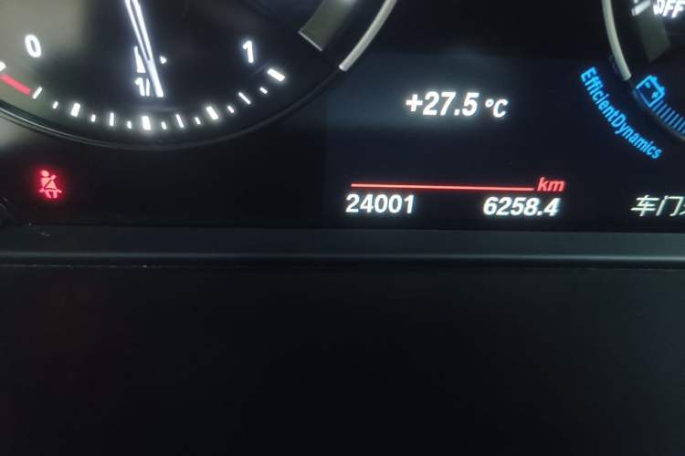 Used BMW X2 2021 sDrive25i Luxury Model with M Sport Package Odometer Close Up