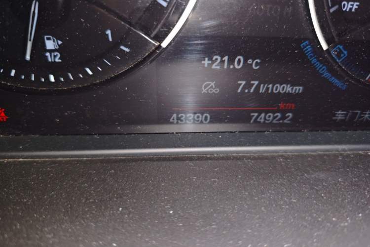 Used BMW X2 2021 Restyled sDrive25i M Sport Package Odometer Close Up
