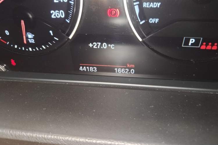 Used BMW X2 2021 sDrive25i Sport Edition Odometer Close Up