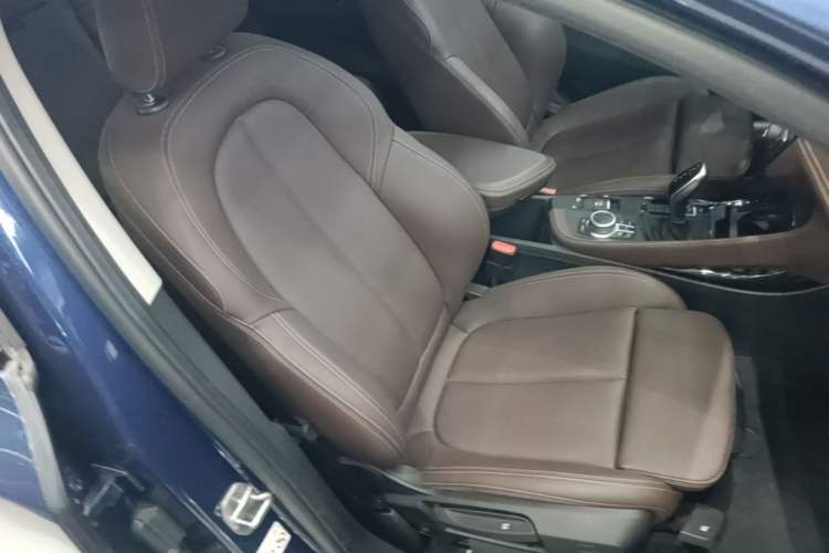 Used BMW X2 2021 Restyled sDrive25i M Sport Package Right Front Seat