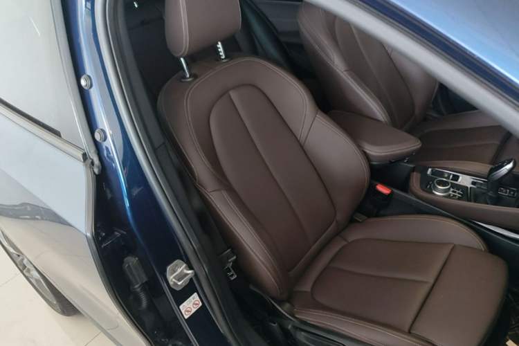 Used BMW X2 2021 sDrive25i Leading Model M Sport Package Right Front Seat