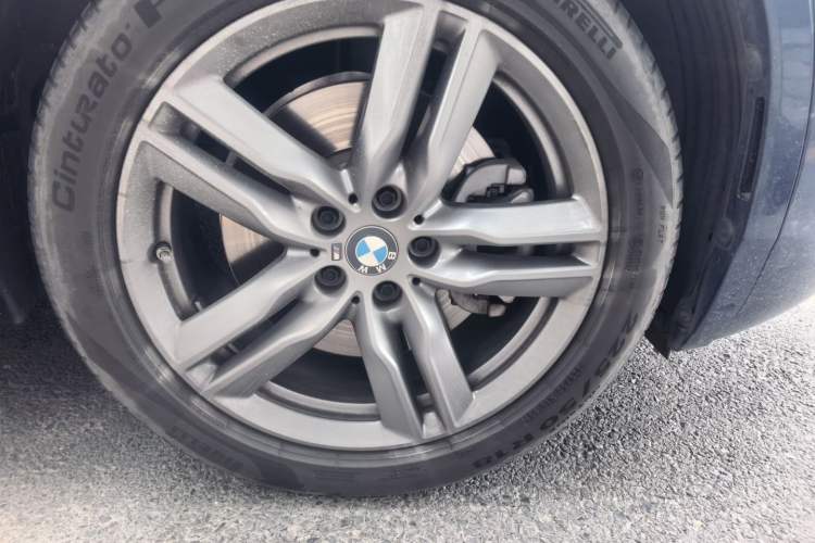 Used BMW X2 2021 Restyled sDrive25i M Sport Package Right Front Wheel Hub
