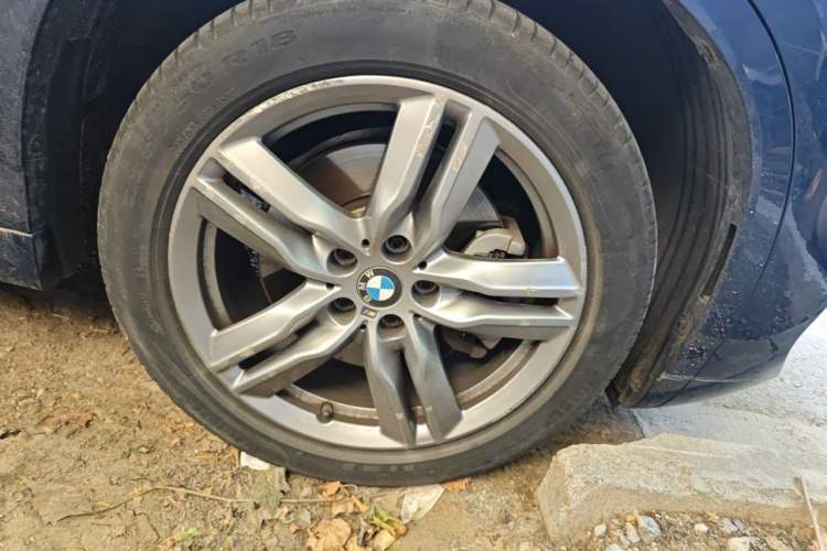 Used BMW X2 2021 Restyled sDrive25i M Sport Package Right Front Wheel Hub
