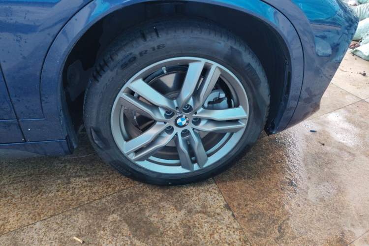Used BMW X2 2021 sDrive25i M Sport Package Right Front Wheel Hub