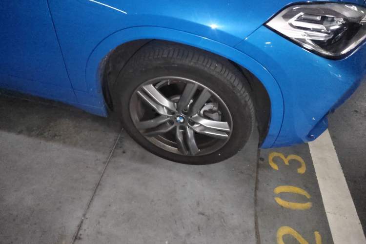 Used BMW X2 2021 sDrive25i M Sport Package Right Front Wheel Hub