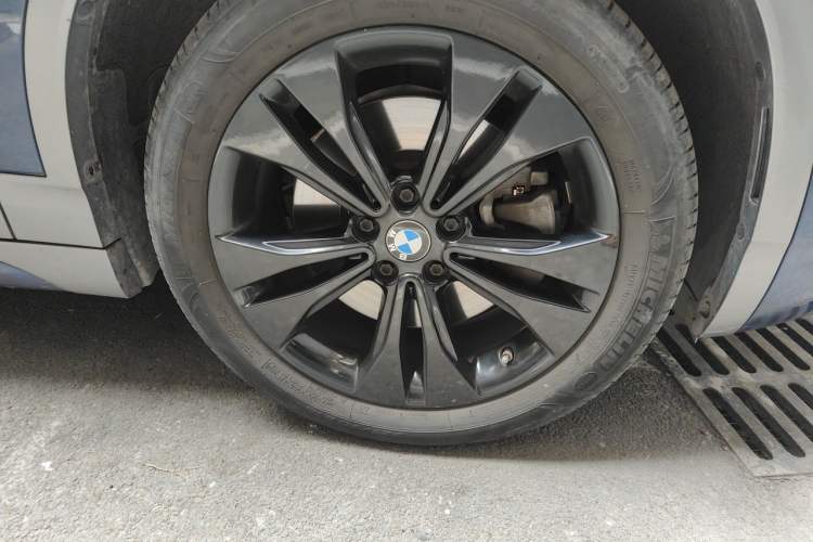 Used BMW X2 2021 sDrive25i M Sport Package Right Front Wheel Hub