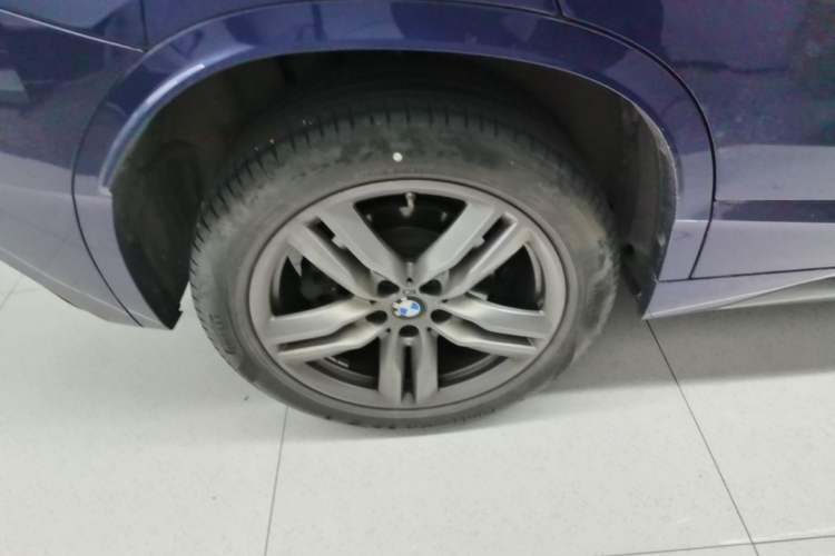 Used BMW X2 2021 sDrive25i Leading Model M Sport Package Right Rear Wheel Hub