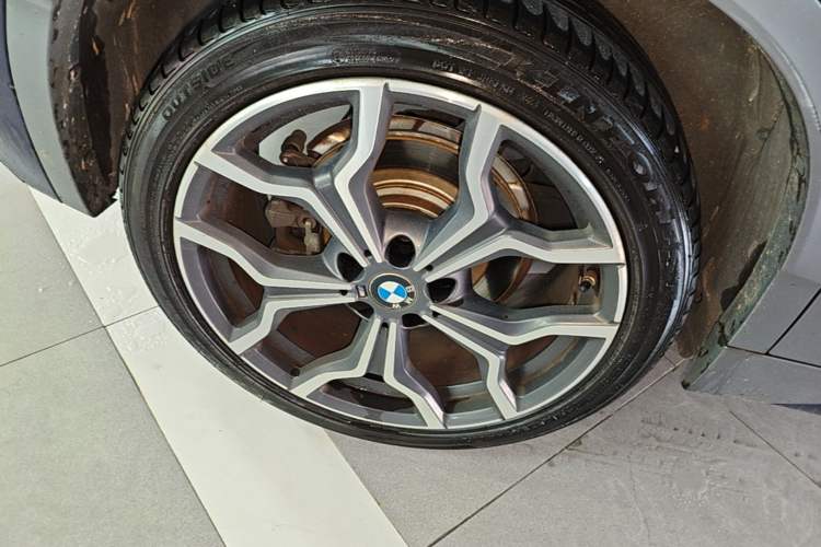 Used BMW X2 2021 sDrive25i Luxury M Sport Package Right Rear Wheel Hub