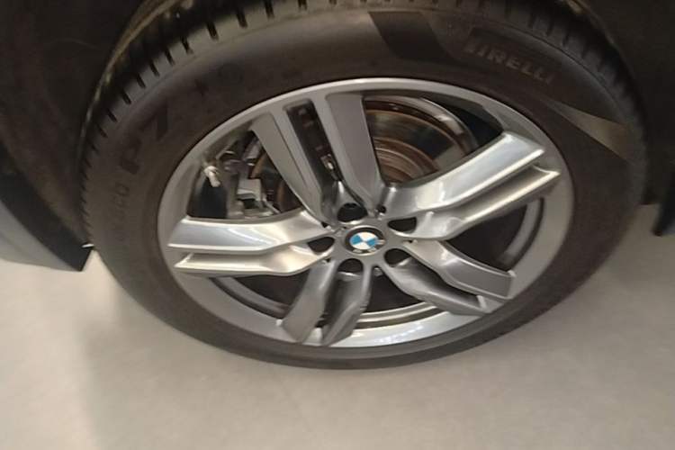 Used BMW X2 2021 Restyled sDrive25i M Sport Package Right Rear Wheel Hub