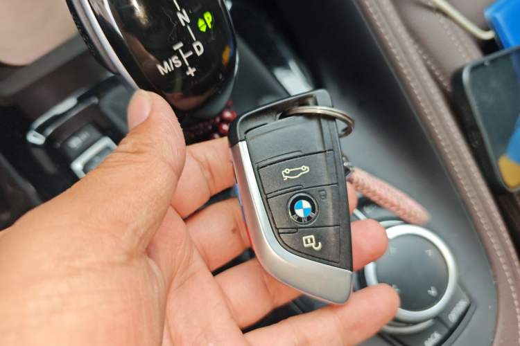 Used BMW X2 2021 sDrive25i Leading Model M Off-Road Package Vehicle Key