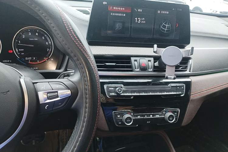 Used BMW X2 2021 Restyled sDrive25i Sharp Edition Audio And AC Panel