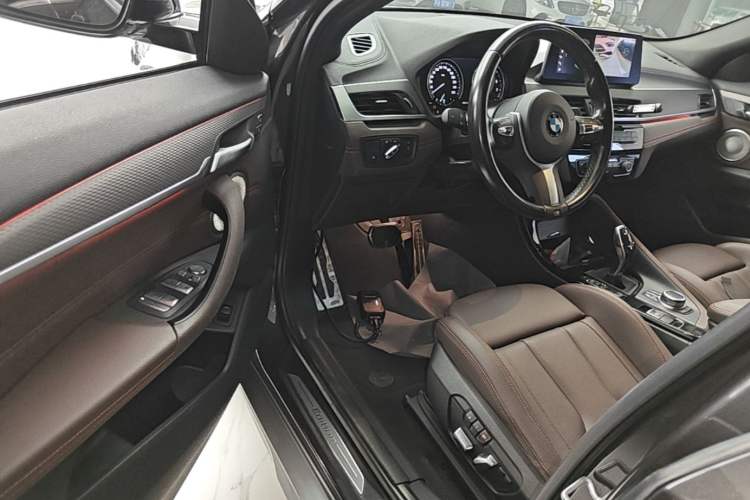 Used BMW X2 2021 Restyled sDrive25i Sharp Edition Driver Seat