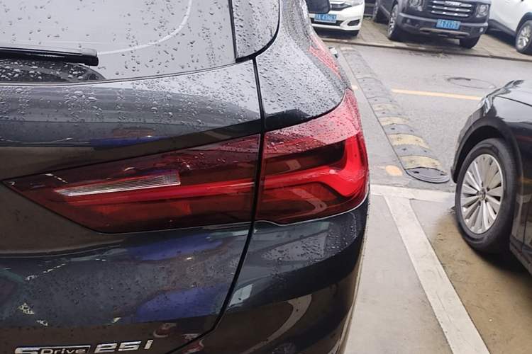 Used BMW X2 2021 Restyled sDrive25i Sharp Edition Exterior 3