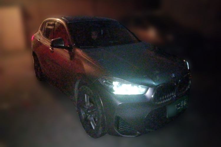Used BMW X2 2021 sDrive25i M Sport Package Front Right 45 Deg