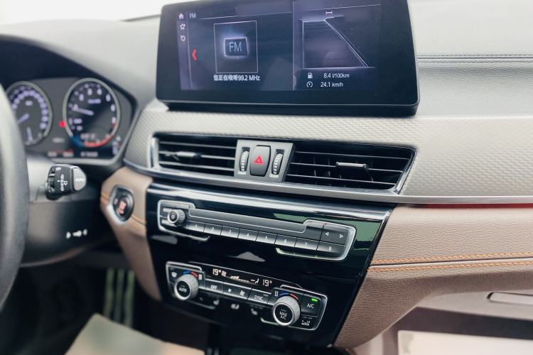 Used BMW X2 2021 Restyled sDrive25i Sharp Edition Interior 8