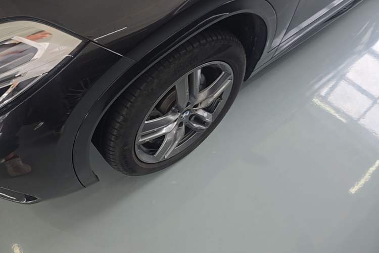 Used BMW X2 2021 sDrive25i M Sport Package Left Front Wheel Hub