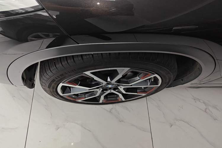 Used BMW X2 2021 Restyled sDrive25i Sharp Edition Left Front Wheel Hub